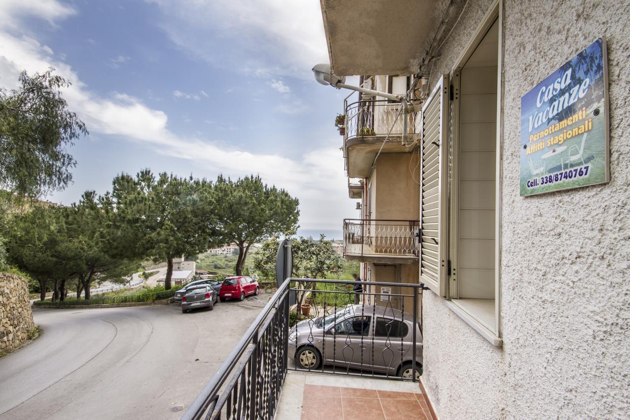 Casa Vacanza Paradise Vicino Cefalu Con Servizio Di Piscina A 3 Chilometri Apartment Campofelice Di Roccella Exterior photo