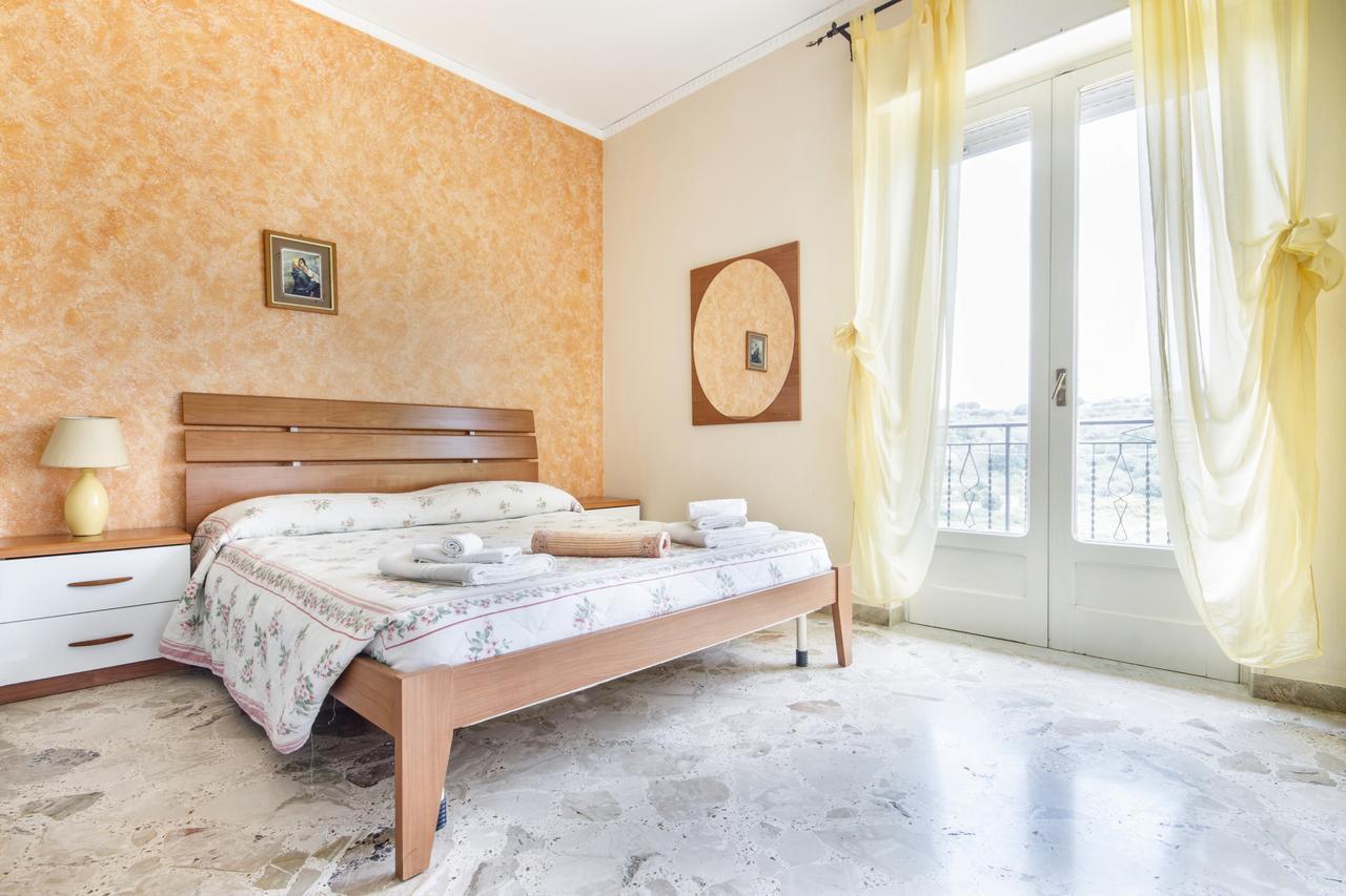 Casa Vacanza Paradise Vicino Cefalu Con Servizio Di Piscina A 3 Chilometri Apartment Campofelice Di Roccella Exterior photo